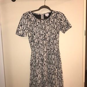 EUC gray/black jacquard Small LuLaRoe Amelia dress